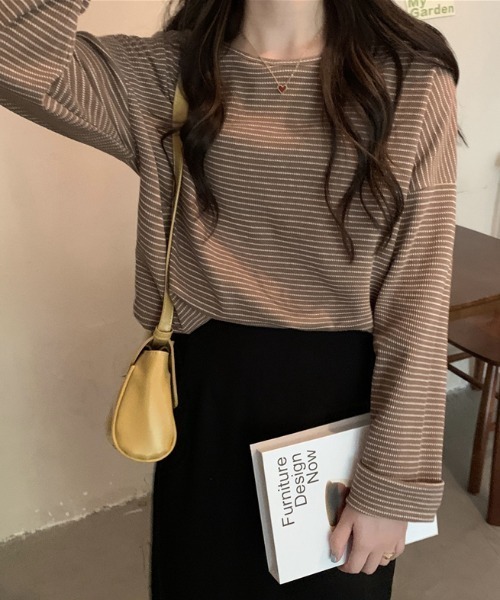 Diosfront(ディオスフロント)の「ハーフボーダーロングTシャツ(Tシャツ/カットソー・レディース・ホワイト/ブラック/ブラウン・FREE)」の5枚目の写真