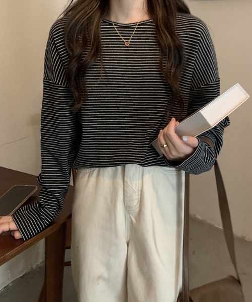 Diosfront(ディオスフロント)の「ハーフボーダーロングTシャツ(Tシャツ/カットソー・レディース・ホワイト/ブラック/ブラウン・FREE)」の17枚目の写真