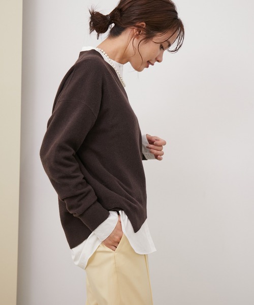 ROPE'（ロペ）の「【シリーズ】カシミアブレンドVネックニット（ニット/セーター・レディース・ライトグレー/ダークブラウン/キナリ/ピンク系その他2・38）」の3枚目の写真