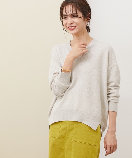 ROPE'（ロペ）の「【シリーズ】カシミアブレンドVネックニット（ニット/セーター・レディース・ライトグレー/ダークブラウン/キナリ/ピンク系その他2・38）」の2枚目の写真