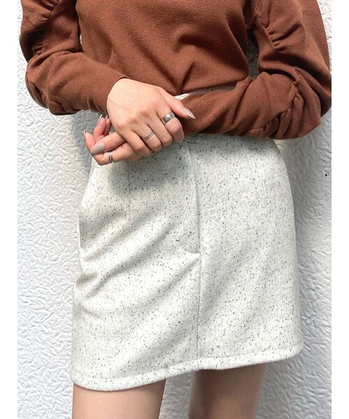 EMODA（エモダ）の「ドットワイドベルトハイウエストスカート（スカート・レディース・ブラック/グリーン/アイボリー・SMALL/MEDIUM）」の2枚目の写真