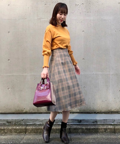 31 Sons de mode(トランテアン ソン ドゥ モード)の「パイピングフレアスカート(スカート・レディース・ネイビー/ピンク/ブラウン系その他・38/36)」の11枚目の写真