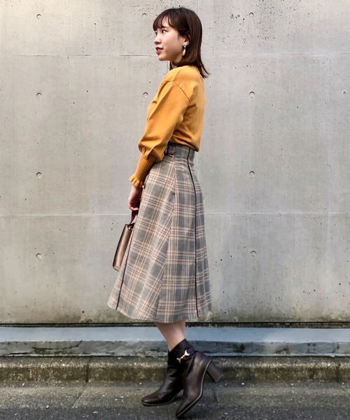 31 Sons de mode(トランテアン ソン ドゥ モード)の「パイピングフレアスカート(スカート・レディース・ネイビー/ピンク/ブラウン系その他・38/36)」の13枚目の写真