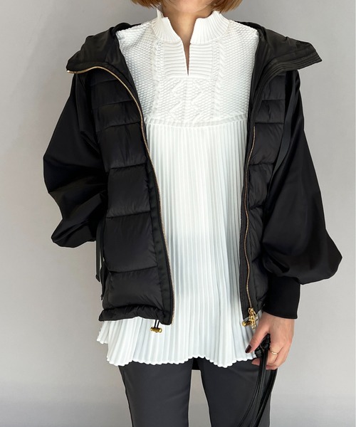 LUGIVA(ルギヴァ)の「蓄熱中綿キルト切り替えジャケット(マウンテンパーカー・レディース・ブラック/オフホワイト・M)」の22枚目の写真