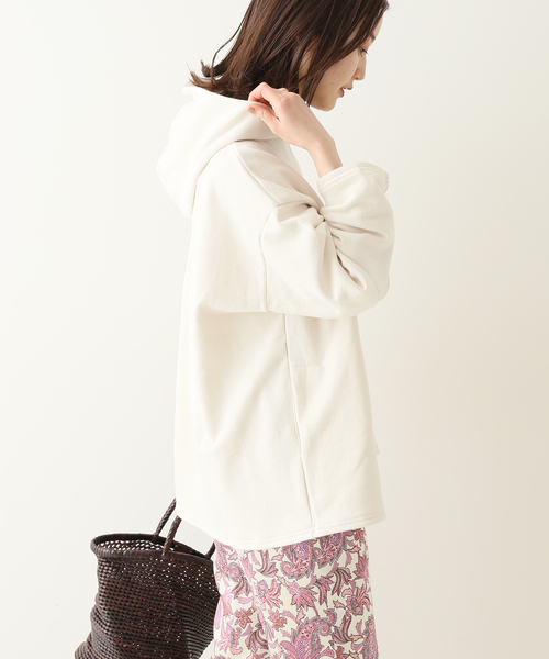 IENA(イエナ)の「裏毛フードプルオーバー◆(Tシャツ/カットソー・レディース・チャコールグレー/ブラック/ホワイト系その他・FREE)」の11枚目の写真
