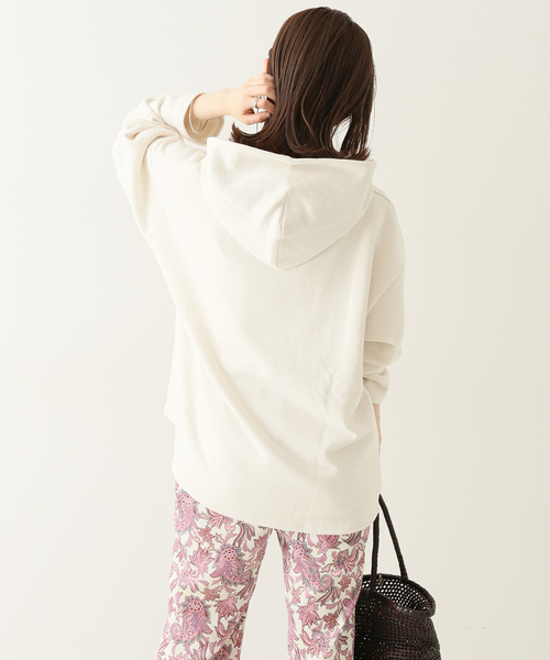 IENA(イエナ)の「裏毛フードプルオーバー◆(Tシャツ/カットソー・レディース・チャコールグレー/ブラック/ホワイト系その他・FREE)」の10枚目の写真