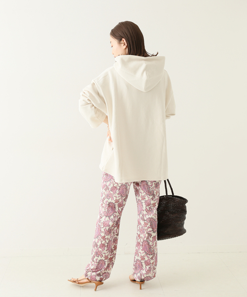 IENA(イエナ)の「裏毛フードプルオーバー◆(Tシャツ/カットソー・レディース・チャコールグレー/ブラック/ホワイト系その他・FREE)」の9枚目の写真