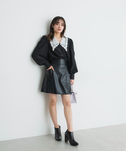 FREE'S MART（フリーズマート）の「【Sシリーズ対応】フェイクレザーミニスカート（スカート・レディース・ベージュ/ブラック・MEDIUM/SMALL）」の3枚目の写真