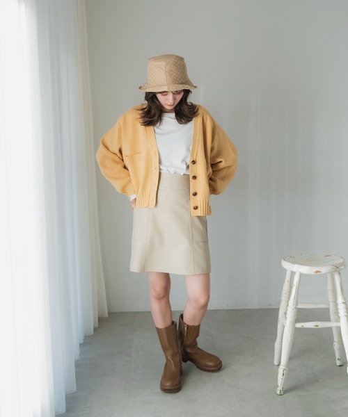 FREE'S MART（フリーズマート）の「【Sシリーズ対応】フェイクレザーミニスカート（スカート・レディース・ベージュ/ブラック・MEDIUM/SMALL）」の8枚目の写真