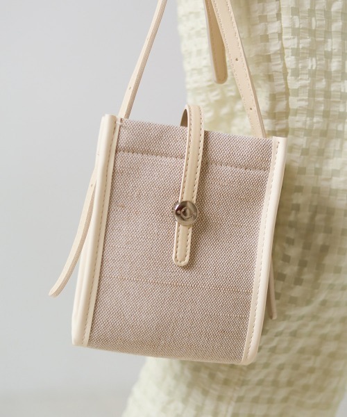 Bab(バブ)の「キャンバスコンビミニショルダーバッグ(ショルダーバッグ・レディース・ブラウン/オフホワイト/ブラック・ONESIZE)」の8枚目の写真