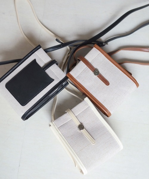 Bab(バブ)の「キャンバスコンビミニショルダーバッグ(ショルダーバッグ・レディース・ブラウン/オフホワイト/ブラック・ONESIZE)」の16枚目の写真