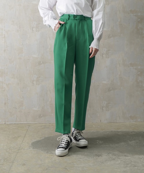 Lull（ルル）の「【Lull / ルル】センタープレスタックテーパードパンツ（スラックス・レディース・イエロー/ブラック/ピンク/レッド/ブルー/ホワイト/グリーン・ONESIZE）」の4枚目の写真