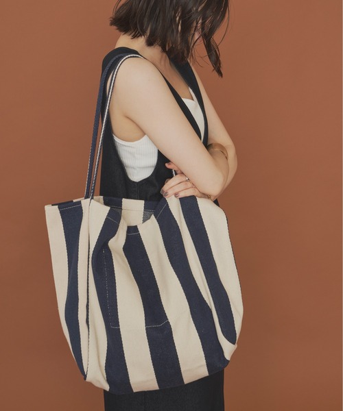 Aunt Marie's（アントマリーズ）の「ストライプオーバートートバッグ（トートバッグ・レディース・ブラック/ネイビー・FREE）」の11枚目の写真