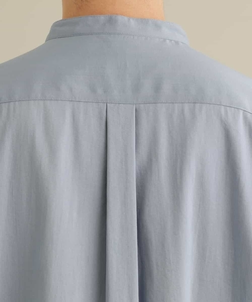 a.v.v（アーヴェヴェ）の「ロングシルエットバンドカラーシャツ（シャツ/ブラウス・メンズ・ライトグレー/ライトブルー・46/48）」の8枚目の写真