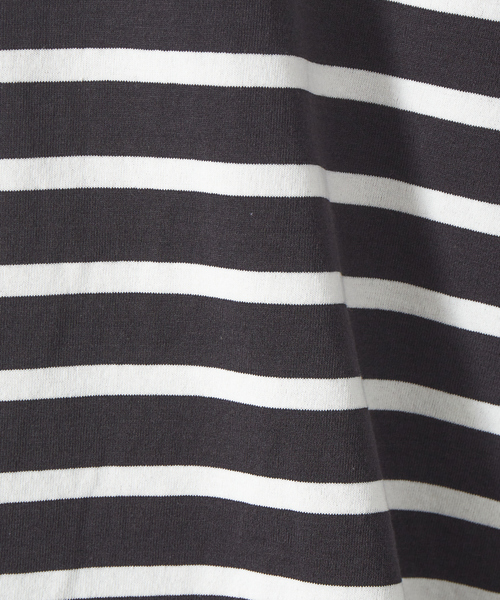 MONT KEMMEL（モンケメル）の「【MONTKEMMEL / モンケメル】別注 ボーダー オーバーサイズ クルーネック バスクTシャツ（Tシャツ/カットソー・メンズ・ブラック/カーキ/ブルー/スミクロ/グレイッシュブルー・46/48）」の19枚目の写真