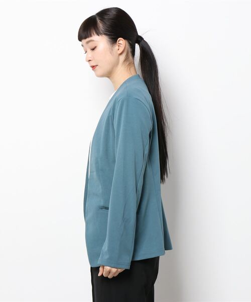 Settimissimo（セッティミッシモ）の「カットジョーゼットノーカラージャケット（ノーカラージャケット・レディース・ブラック/サックスブルー・M）」の3枚目の写真