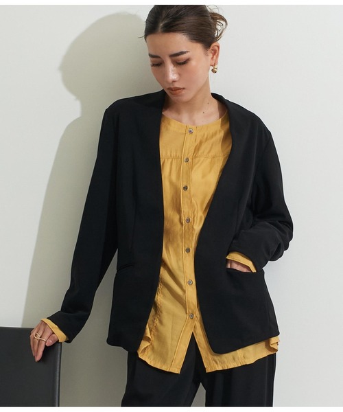 Settimissimo（セッティミッシモ）の「カットジョーゼットノーカラージャケット（ノーカラージャケット・レディース・ブラック/サックスブルー・M）」の2枚目の写真