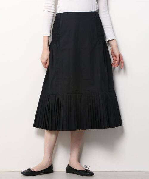 MAISON SCOTCH(メゾンスコッチ)の「スモック プリーツスカート【164805】(スカート・レディース・ブラック・X-SMALL/SMALL)」の6枚目の写真