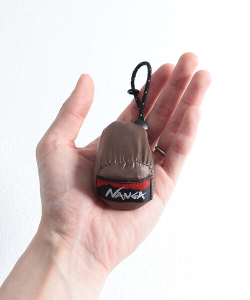 NANGA（ナンガ）の「【NANGA/ナンガ】POCKETABLE ECO BAG ポケッタブルエコバッグ（エコバッグ/サブバッグ・メンズ・ダークブラウン/ネイビー/レッド/パープル/オレンジ/ブラック・FREE）」の14枚目の写真
