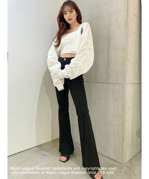 GYDA(ジェイダ)の「SIDE CUT HIPUP パンツ(デニムパンツ・レディース・ブラック・SMALL/X-SMALL/MEDIUM)」の7枚目の写真