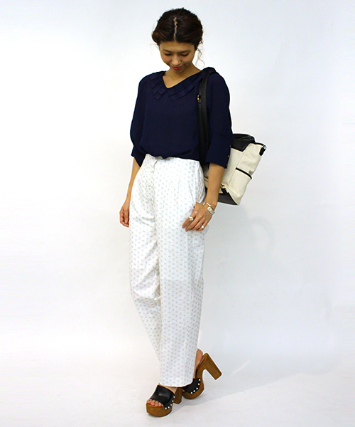 mystic(ミスティック)の「花柄ロングパンツ(その他パンツ・レディース・オフホワイト/ブラック/ブルー・フリ-)」の16枚目の写真