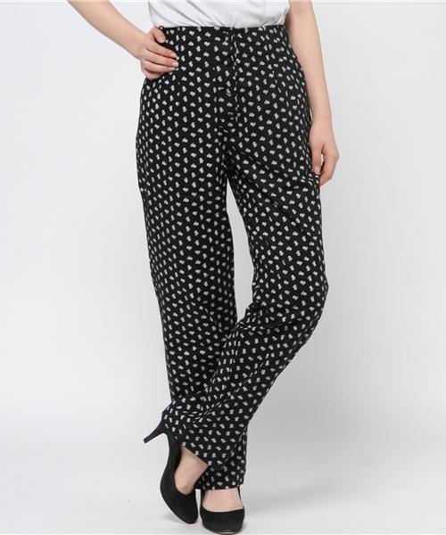 mystic(ミスティック)の「花柄ロングパンツ(その他パンツ・レディース・オフホワイト/ブラック/ブルー・フリ-)」の1枚目の写真