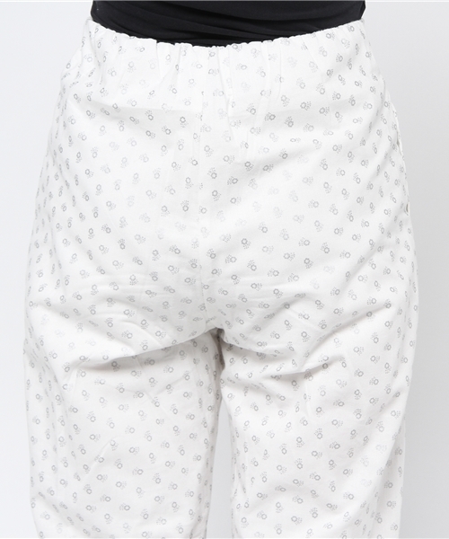 mystic(ミスティック)の「花柄ロングパンツ(その他パンツ・レディース・オフホワイト/ブラック/ブルー・フリ-)」の8枚目の写真
