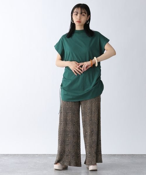 JEANASIS（ジーナシス）の「シャロークルーネックサイドドロストTEE/288337（Tシャツ/カットソー・レディース・オフホワイト/ブラック/グリーン・FREE）」の17枚目の写真