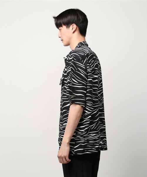 C.E.L.STORE(セルストア)の「DEL MAR sportswear / デルマースポーツウエアー ANIMAL OPEN SHIRTS アニマル柄 開襟シャツ(シャツ/ブラウス・メンズ・ブラック/ブラウン系カモフラージュ/グレー/その他1・MEDIUM/LARGE)」の5枚目の写真