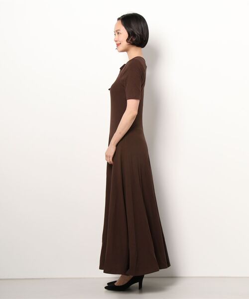 ADIRA(アディラ)の「デコルテオープンカットワンピ(ワンピース・レディース・ブラウン/ブラック・MEDIUM)」の17枚目の写真