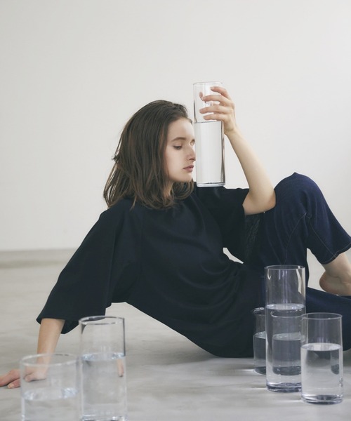 Julier Yoga and Relax(ジュリエヨガアンドリラックス)の「Julier リネンプレミアム天竺プルオーバー(Tシャツ/カットソー・レディース・ホワイト/ブラック/カーキ・FREE)」の2枚目の写真