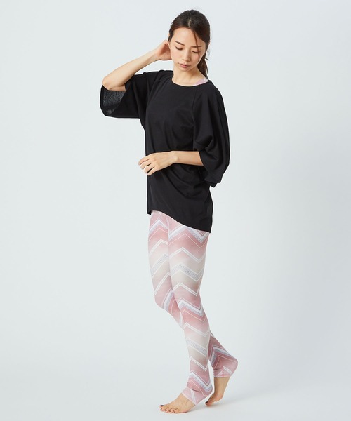 Julier Yoga and Relax(ジュリエヨガアンドリラックス)の「Julier リネンプレミアム天竺プルオーバー(Tシャツ/カットソー・レディース・ホワイト/ブラック/カーキ・FREE)」の9枚目の写真