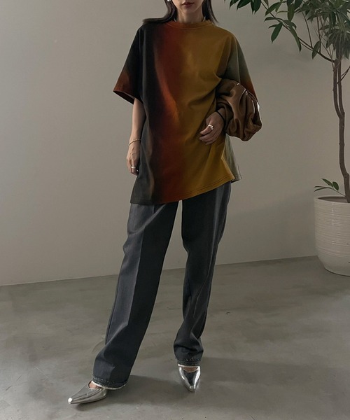 在庫処分セール 言い換え Ameri（アメリ）の「GRADATION OVERSIZED TEE（Tシャツ トップス
