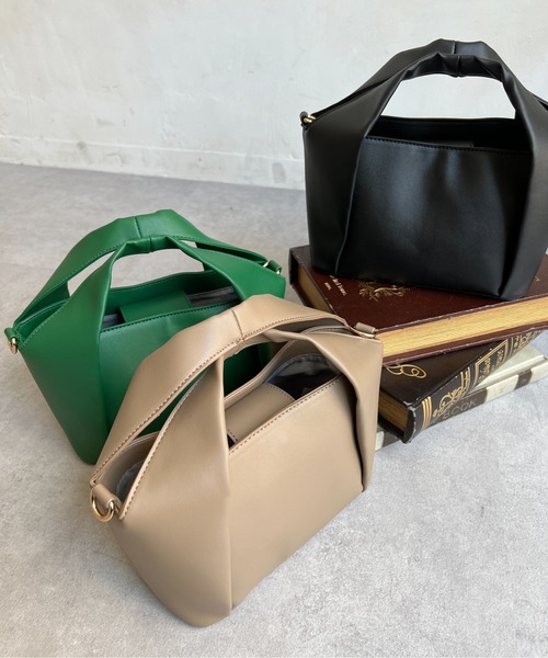 Chez toi（シェトワ）の「フォルドハンドル2WAYショルダー（ショルダーバッグ・レディース・ブラック/グリーン/モカ・00）」の8枚目の写真