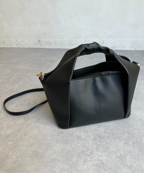 Chez toi（シェトワ）の「フォルドハンドル2WAYショルダー（ショルダーバッグ・レディース・ブラック/グリーン/モカ・00）」の17枚目の写真