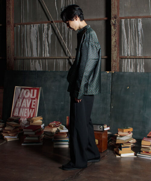 GLOSTER(グロスター)の「【GLOSTER/グロスター】ジャガードチャイナシャツ 総柄 小紋柄(シャツ/ブラウス・メンズ・ブラウン系その他/ベージュ系その他/グリーン系その他・S/M/L)」の9枚目の写真