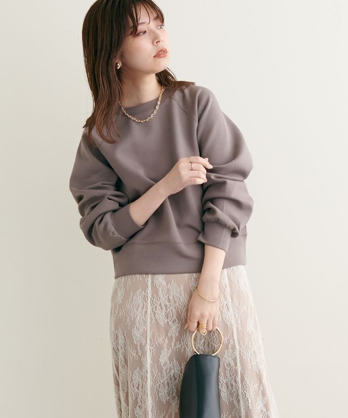 natural couture(ナチュラルクチュール)の「2022AWアイテム/質感と色味にこだわった きれいめクロップド丈プルオーバー(Tシャツ/カットソー・レディース・サックスブルー/オフホワイト/モカ/ピンク・FREE)」の12枚目の写真