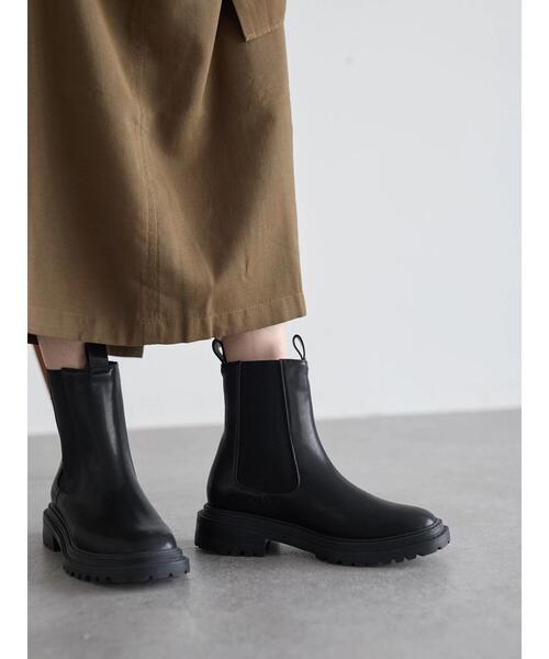 rem closet（レムクローゼット）の「チェルシーブーツ（ブーツ・レディース・オフホワイト/ブラック・36/37）」の4枚目の写真