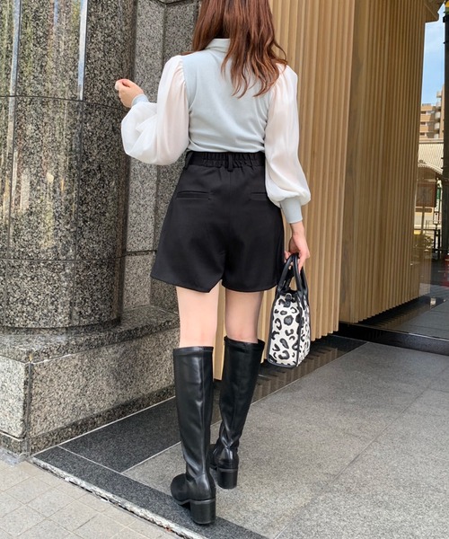 OLIVE des OLIVE（オリーブデオリーブ）の「プリーツショートパンツ（その他パンツ・レディース・ブラウン/ブラック/チャコールグレー/カーキ・FREE）」の7枚目の写真