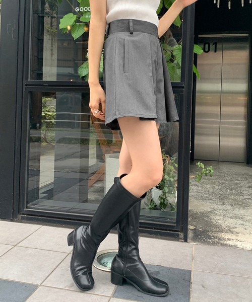 OLIVE des OLIVE（オリーブデオリーブ）の「プリーツショートパンツ（その他パンツ・レディース・ブラウン/ブラック/チャコールグレー/カーキ・FREE）」の15枚目の写真