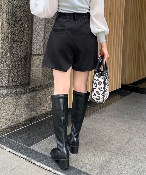 OLIVE des OLIVE（オリーブデオリーブ）の「プリーツショートパンツ（その他パンツ・レディース・ブラウン/ブラック/チャコールグレー/カーキ・FREE）」の11枚目の写真