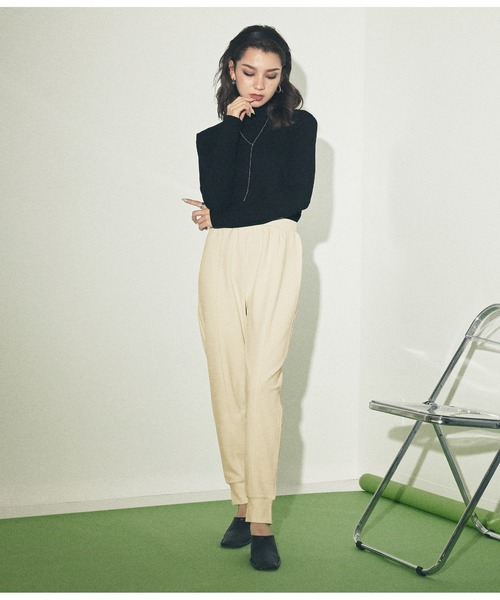 ANAP（アナップ）の「バックスリットジョガーパンツ（その他パンツ・レディース・ライトベージュ/アイボリー/ブラック・FREE）」の4枚目の写真