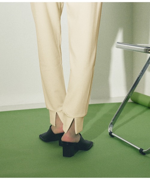 ANAP（アナップ）の「バックスリットジョガーパンツ（その他パンツ・レディース・ライトベージュ/アイボリー/ブラック・FREE）」の10枚目の写真