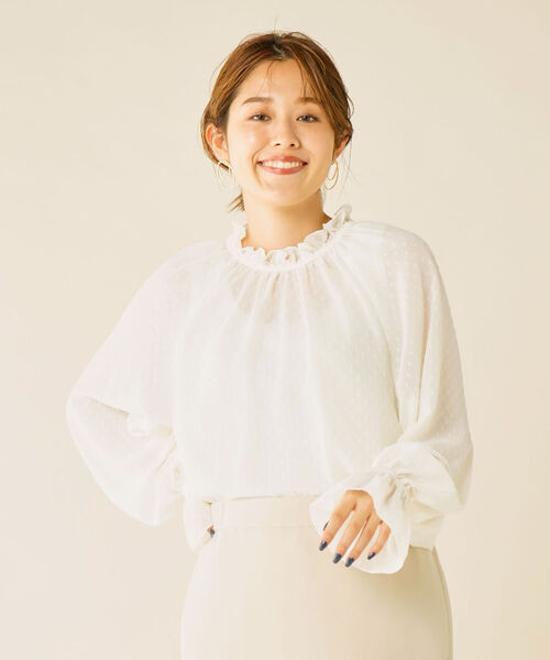 NOLLEY’S（ノーリーズ）の「2WAY衿フリルブラウス（シャツ/ブラウス・レディース・オフホワイト/ブラック・38）」の9枚目の写真