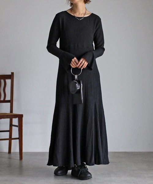 UNFIELD（アンフィールド）の「【UNFIELD】ケープ付カットジャガードワンピース（ワンピース・レディース・ベージュ/ブラック・FREE）」の21枚目の写真