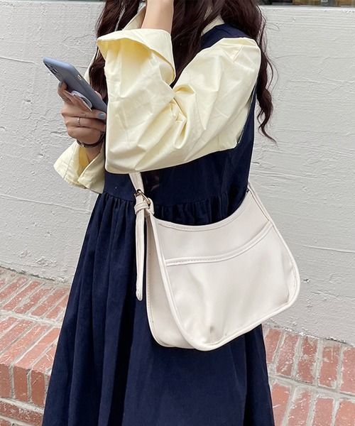 aimoha（アイモハ）の「シンプルショルダーバッグ（ショルダーバッグ・レディース・ブラック/オフホワイト/ブラウン・FREE）」の2枚目の写真