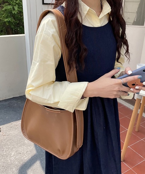 aimoha（アイモハ）の「シンプルショルダーバッグ（ショルダーバッグ・レディース・ブラック/オフホワイト/ブラウン・FREE）」の16枚目の写真