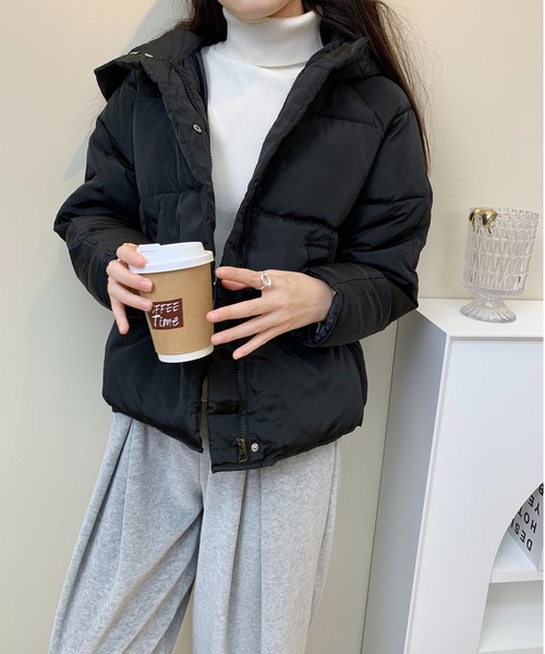 BLANC FICELLE（ブランフィセル）の「ショート丈 中綿 ブルゾン（ダウンジャケット/コート・レディース・ブラック/アイボリー/ピンク/レッド・M/S/L）」の12枚目の写真