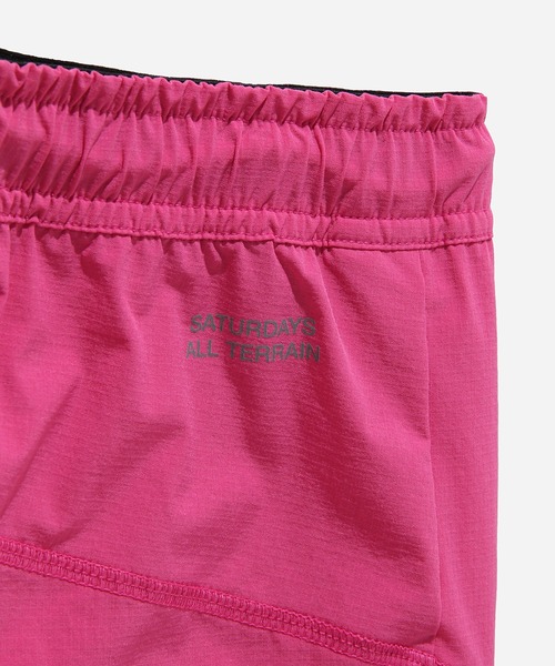 Saturdays NYC（サタデーズ ニューヨークシティ ）の「All Terrain Active Short（その他パンツ・レディース・ブラック/ピンク・L/M/S）」の13枚目の写真