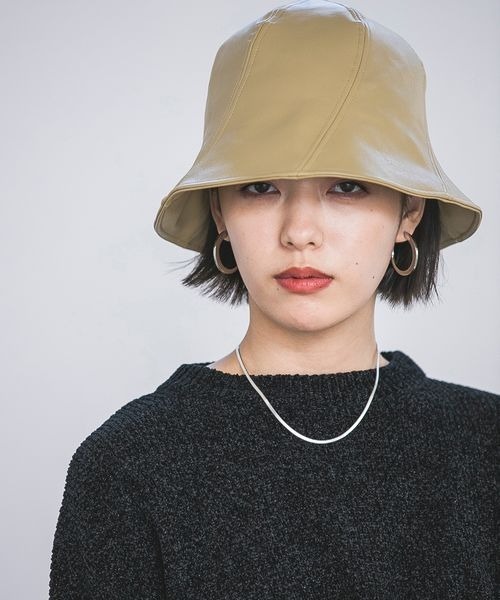 JEANASIS(ジーナシス)の「レザーキリカエハット/181128(ハット・レディース・ブラック/イエロー・FREE)」の1枚目の写真